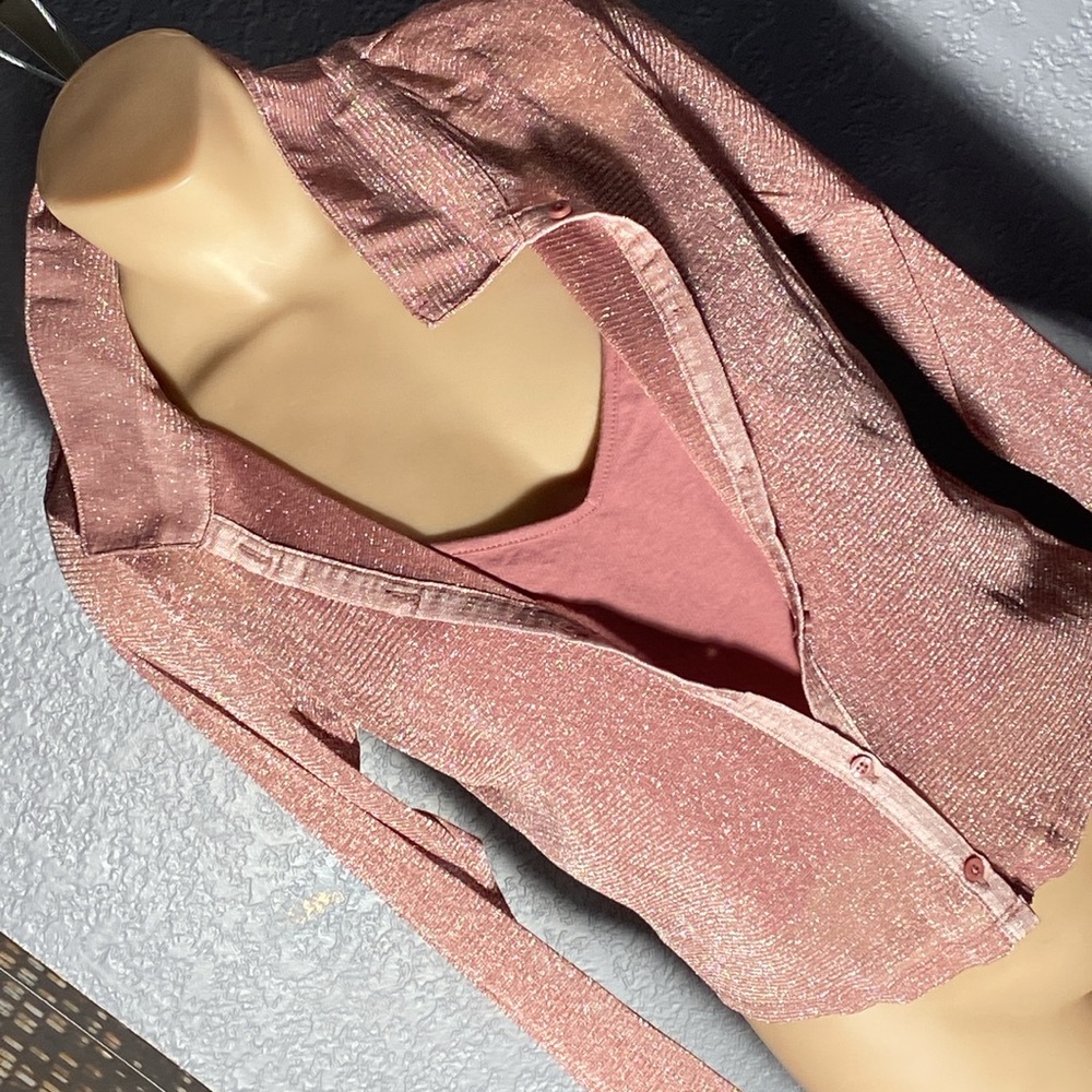 HOLLISTER - top & tank: taupe metallic sheer button down l/s w detach. tank - L